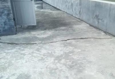 四方台楼顶漏水维修公司分享下如何解决卫生间隐蔽部位漏水的问题?